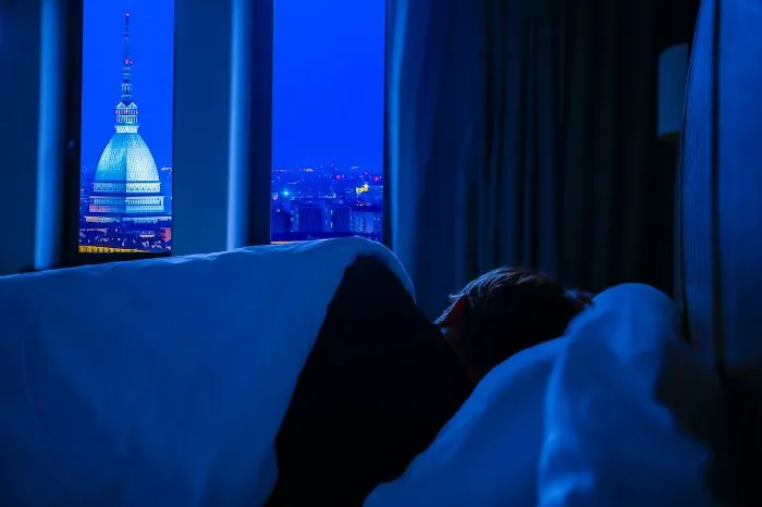 “When The Restrooms Have Blue Lights”: Netizens Share 30 Ways To Identify Bad Neighborhoods