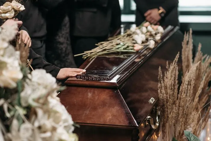 40 Harrowing Stories Of People Ruining Their Lives Over 1 Mistake