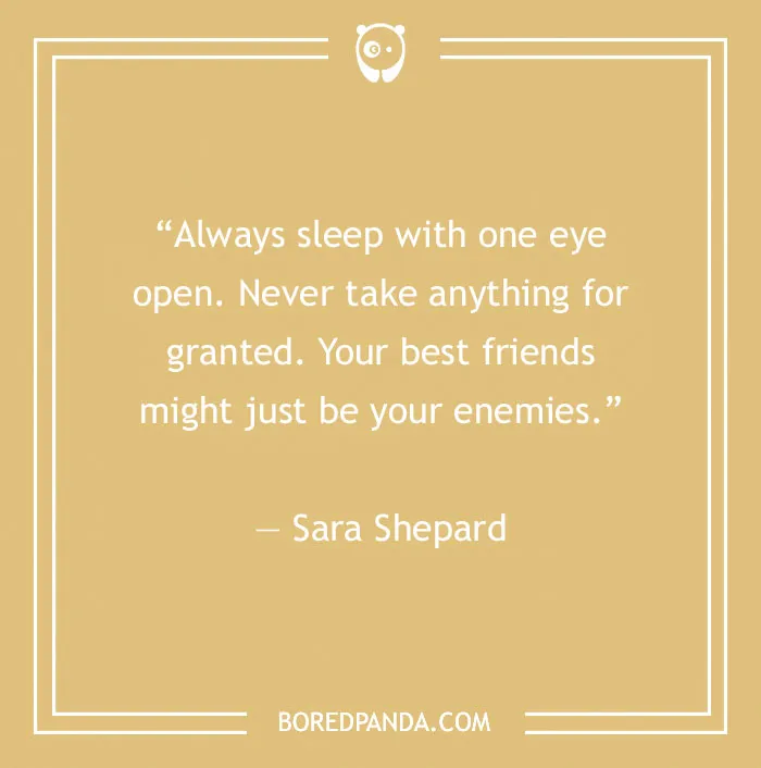Quote about fake people by Sara Shepard on a beige background with Bored Panda logo.
