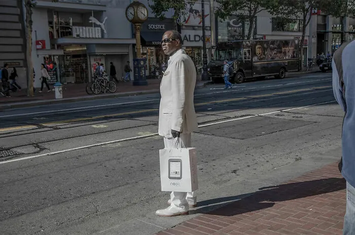 My 30 Photographs Documenting Daily Life Amidst San Francisco's Residents And Workers