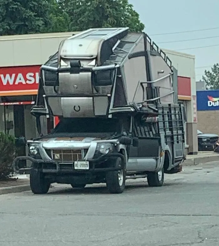 Canadian Redneck, It Looks Like A Decepticon Molesting A Pick Up