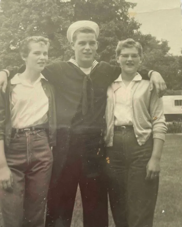 My Dad And His Sisters, Late 1950s. Dad Was The Last To Go- We Lost Him Last Week. ❤️
