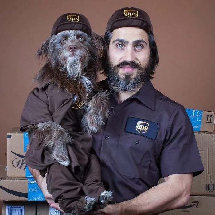 Human-Animal Doppelgangers: 30 Captivating Photographs Of A “Dog Dad” And His Pup Companion In Matching Outfits (New Pics)