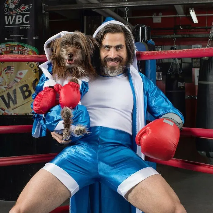 Human-Animal Doppelgangers: 30 Captivating Photographs Of A “Dog Dad” And His Pup Companion In Matching Outfits (New Pics)