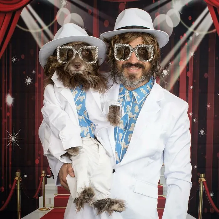 Human-Animal Doppelgangers: 30 Captivating Photographs Of A “Dog Dad” And His Pup Companion In Matching Outfits (New Pics)