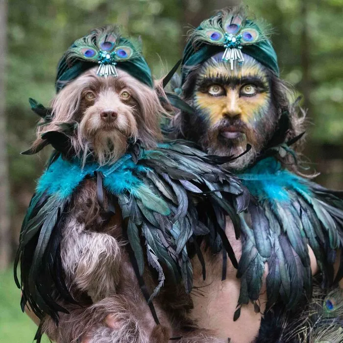 Human-Animal Doppelgangers: 30 Captivating Photographs Of A “Dog Dad” And His Pup Companion In Matching Outfits (New Pics)