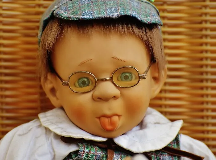 37 Of The Absolute Worst Lies Kids Ever Caught Their Parents Telling, As Listed Online