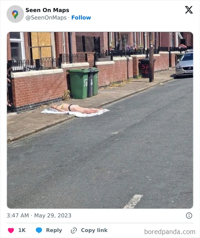 40 Of The Silliest Things That Were Ever Captured On The Streets