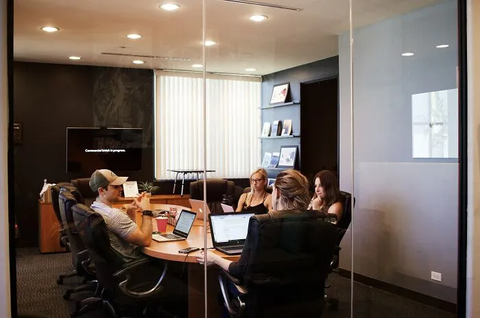 People List 30 Industries That Work Like Magnets For People Unqualified To Work In Them