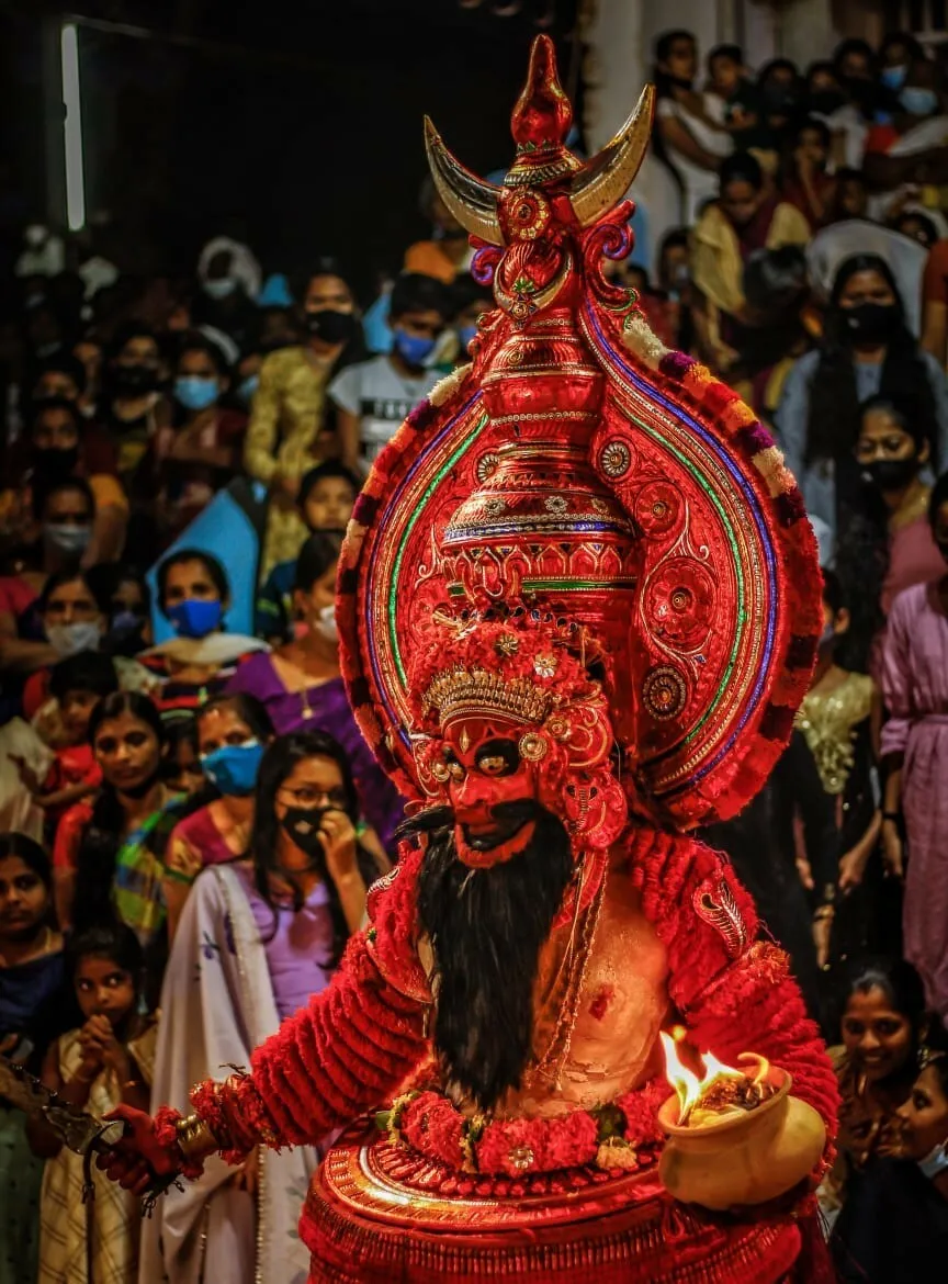 I Found A Different Type Of Art Form Known As 'Theyyam'
