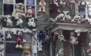 30 "Cursed Images" That Give Off An Uneasy Vibe, As Shared By This Instagram Page