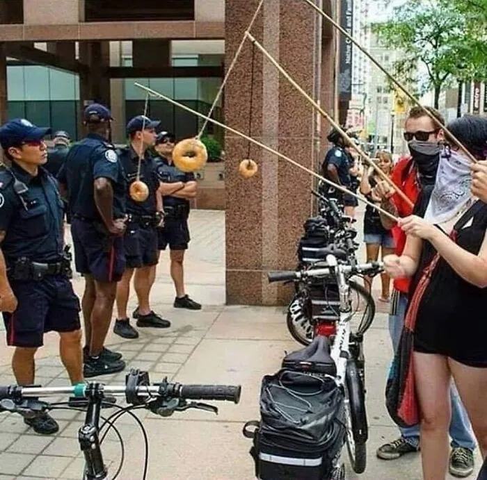 This IG Page Is A Treasure Trove Of ‘Blursed’ Imagery, And Here Are 50 Of The Most Confusing