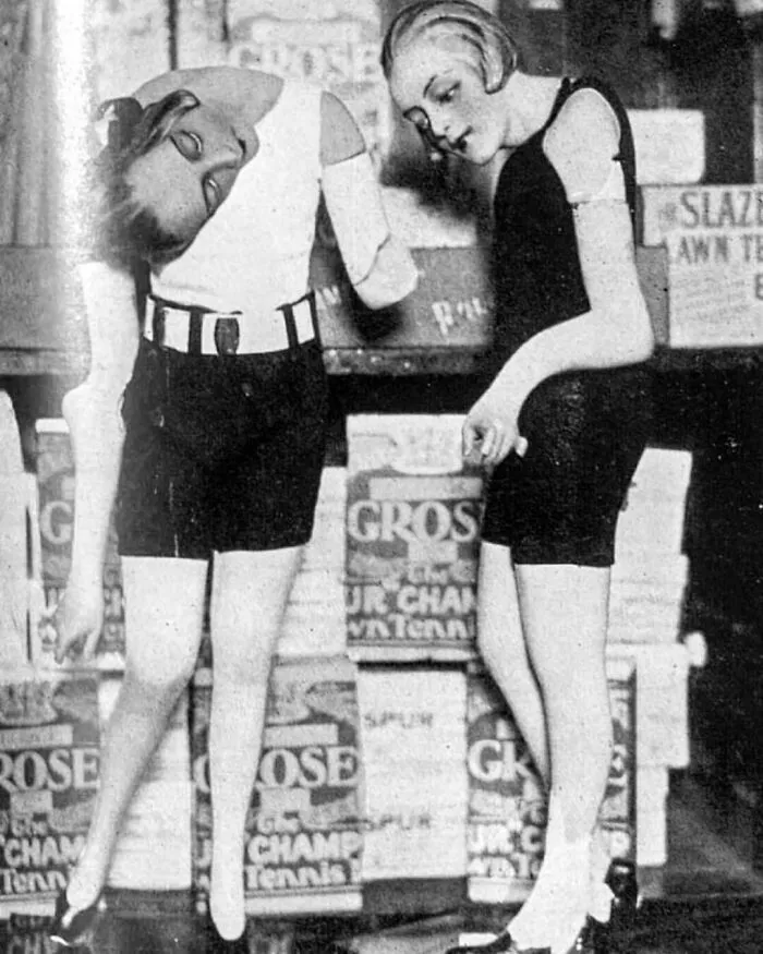 Two Wax Department Store Mannequins Melt During A Heat Wave In London, 1929, Allegedly. They Also Live In Your Closet And Spy On You When You're Asleep