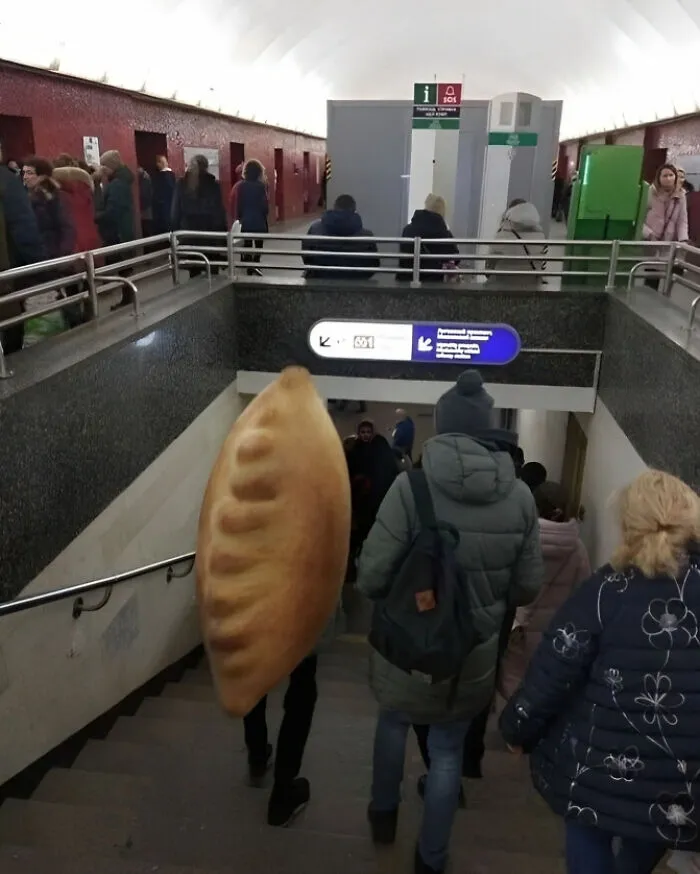 30 Pics That Raise More Questions Than Answers, Posted By "Images That Need More Context"