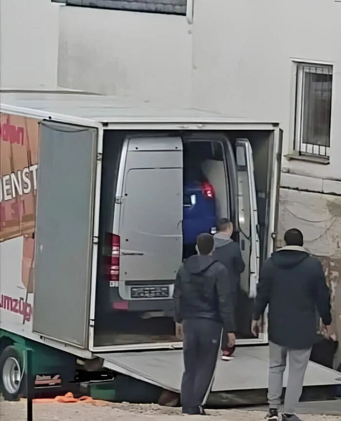 27 “Imágenes que requieren más contexto” y dan exactamente lo que prometen
