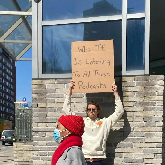 50 Times “Dude With Sign” Did Everyone A Public Service And Protested Everyday Annoying Things (New Pics)