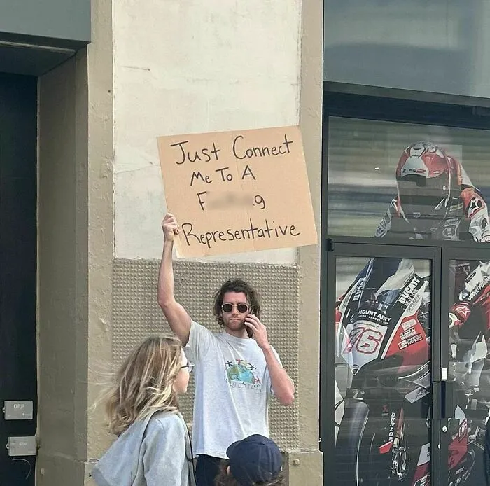 50 Times “Dude With Sign” Did Everyone A Public Service And Protested Everyday Annoying Things (New Pics)