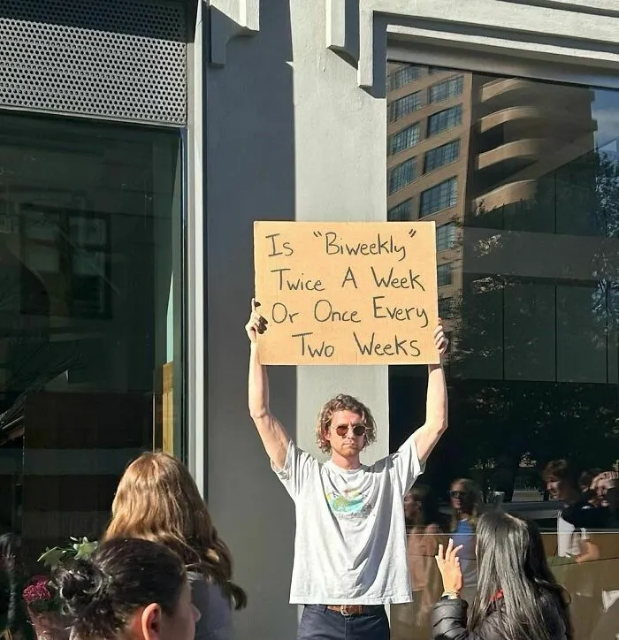 50 Times “Dude With Sign” Did Everyone A Public Service And Protested Everyday Annoying Things (New Pics)