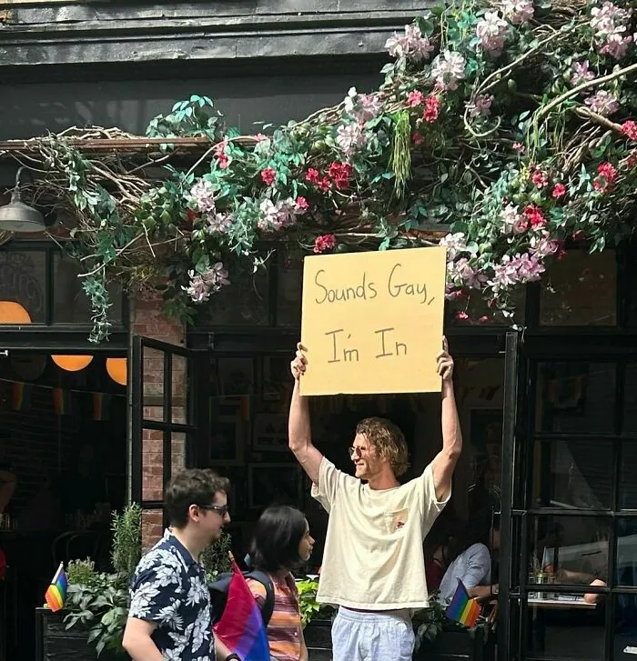 50 Times “Dude With Sign” Did Everyone A Public Service And Protested Everyday Annoying Things (New Pics)