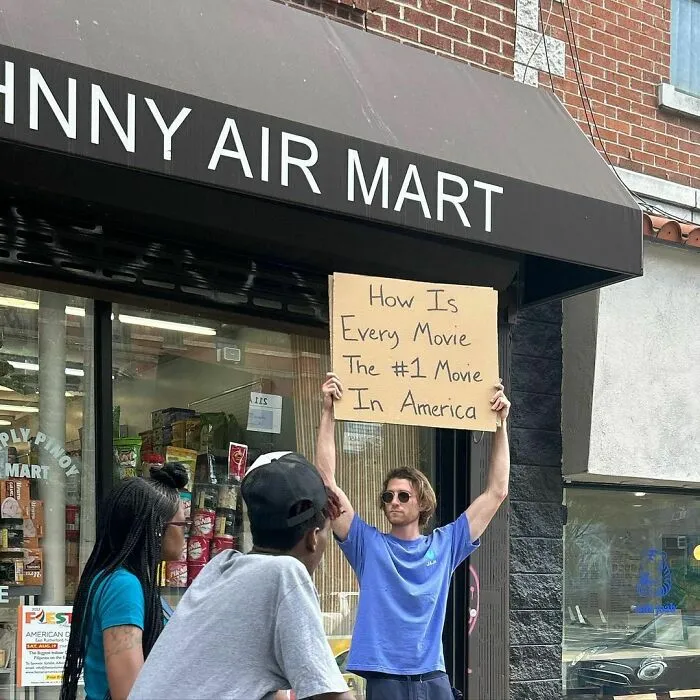 50 Times “Dude With Sign” Did Everyone A Public Service And Protested Everyday Annoying Things (New Pics)