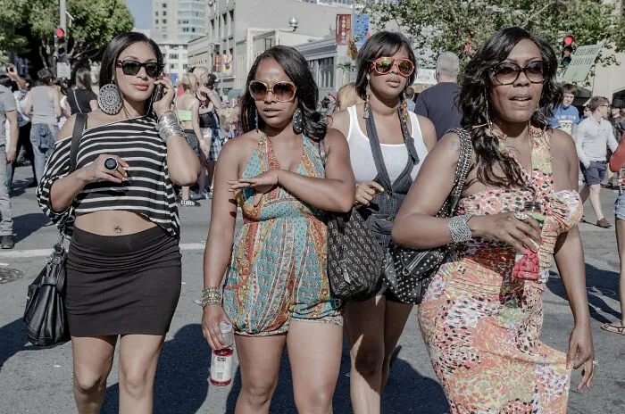 My 30 Photographs Documenting Daily Life Amidst San Francisco's Residents And Workers