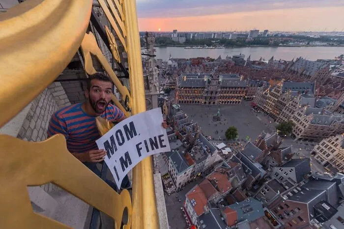 30 Wholesome Pics Of Man Reassuring His Mom Of His Wellbeing Whilst He Explores The World (New Pics)
