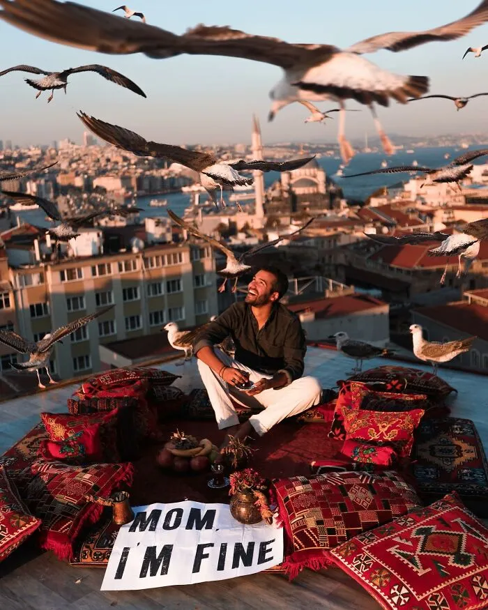 30 Wholesome Pics Of Man Reassuring His Mom Of His Wellbeing Whilst He Explores The World (New Pics)