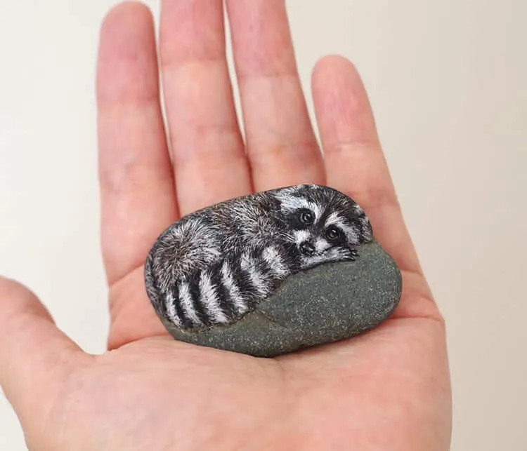 Japanese Artist Turns Stones Into Tiny Animals And They’re Extremely Adorable