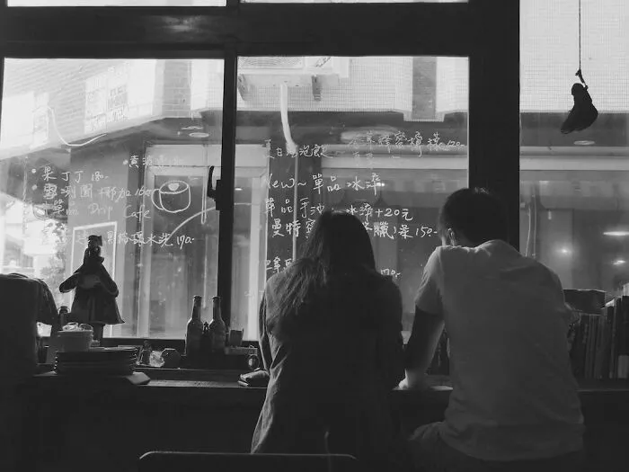 People Share 30 Deal-Breakers That Make Them Instantly Nope Out From A First Date