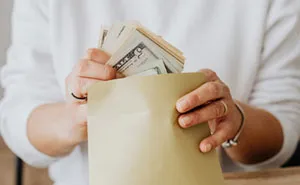 Woman Is Asked To Return $1.2k Refund, She Reminds Them How They Yelled At Her To Keep It