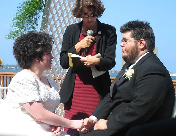 People Who Had A Deal To Get Married To Their Friends If They Were Single By 30 Share What Happened