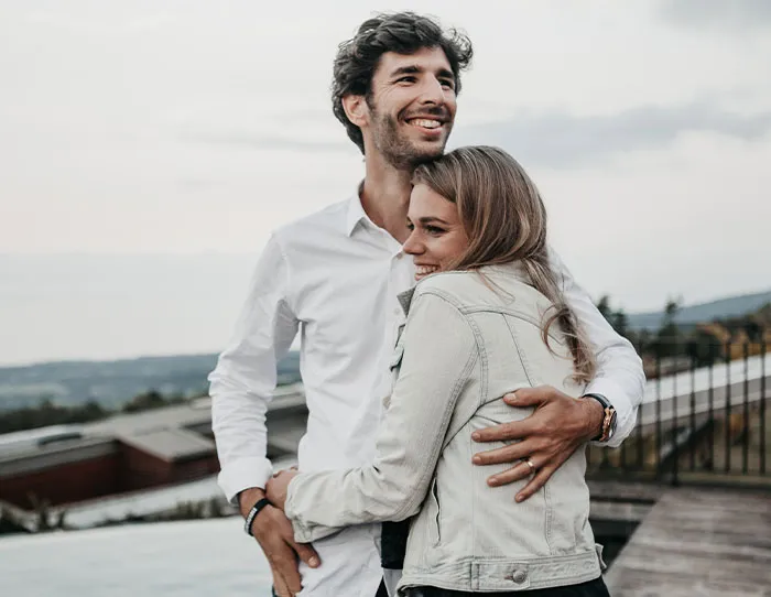 People Who Had A Deal To Get Married To Their Friends If They Were Single By 30 Share What Happened