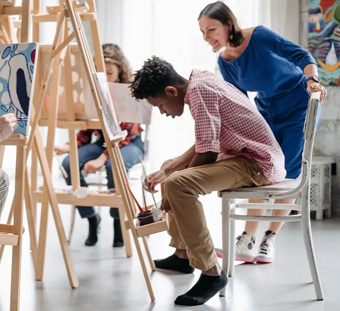 30 Adults Share The Worst Things Their Teachers Did That They Still Can’t Get Over