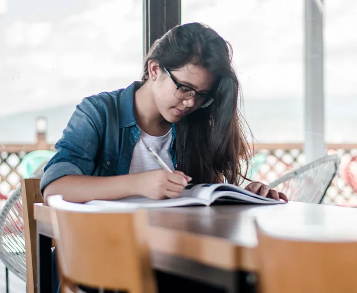 30 People Share Social Norms That They Find Weird, Make A Lot Of Hilariously Valid Points