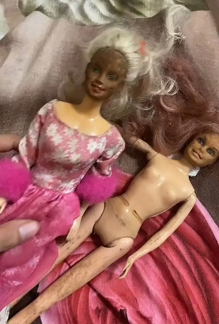 “I Accidentally Doomed Barbieland”: ‘Barbie’ Kicks Off A Hilarious ‘Weird Barbie’ Trend (29 Pics)