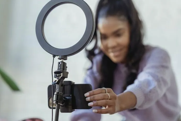 People Share 30 Professions That Are Red Flags