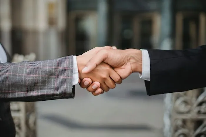 People Share 30 Professions That Are Red Flags