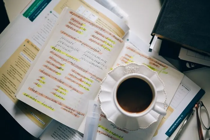 People Speak Out About Life-Turning Things That Helped Them Stop Being Broke (30 Answers)