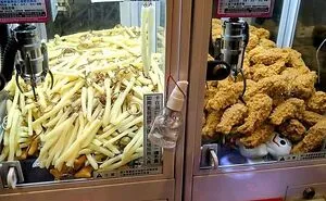 “Passing The Bounds Of What’s Usual”: 50 Unhinged Pics That Are As Confusing As They Are Amusing