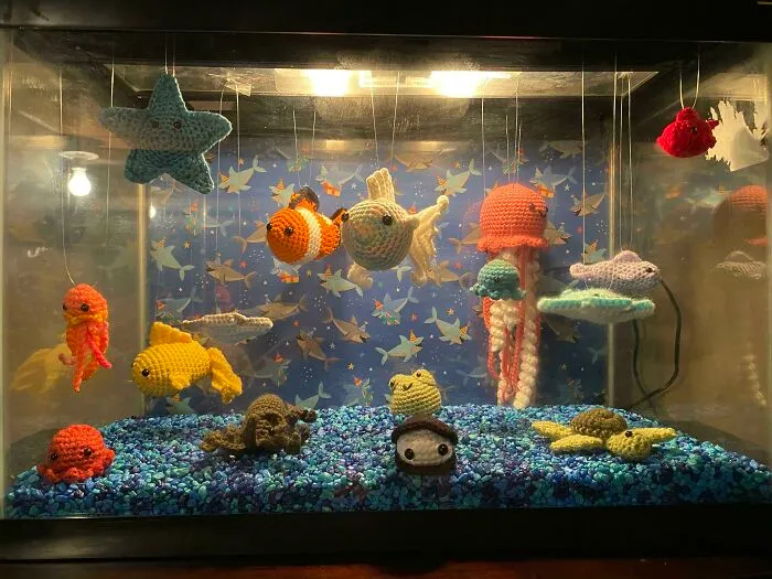My Bff Has A History Of Accidentally Killing Fish So I Made Her Some That Can’t Die 🥹