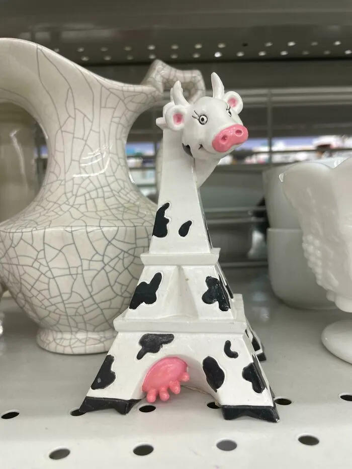 The Eiffel Cower