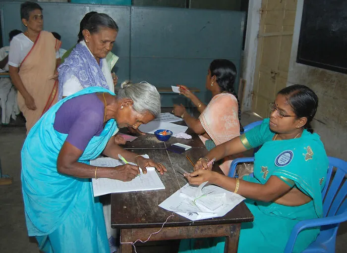 Anna, Akka, Thambi, Thangachi