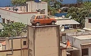 “Passing The Bounds Of What’s Usual”: 50 Unhinged Pics That Are As Confusing As They Are Amusing