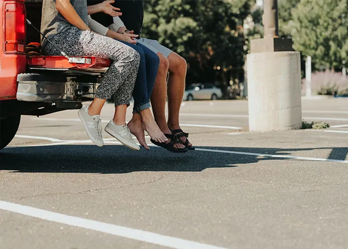 30 Kids That Experienced Growing Up In A Polyamorous Family Share What It Was Like