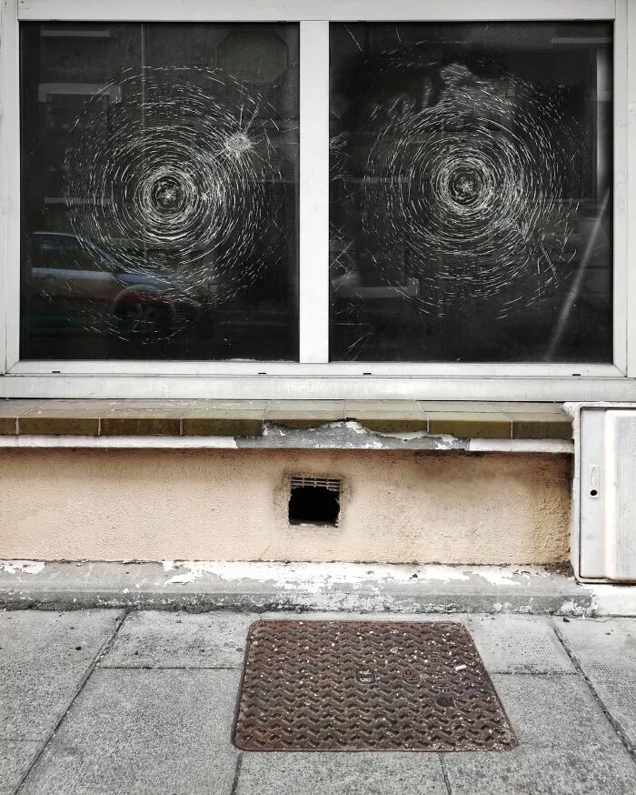 Double Glazing Simple Cracking