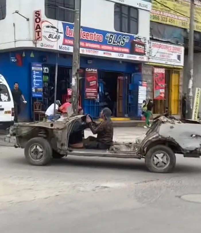 50 Objetos tan destrozados que deberían estar hace tiempo en la basura