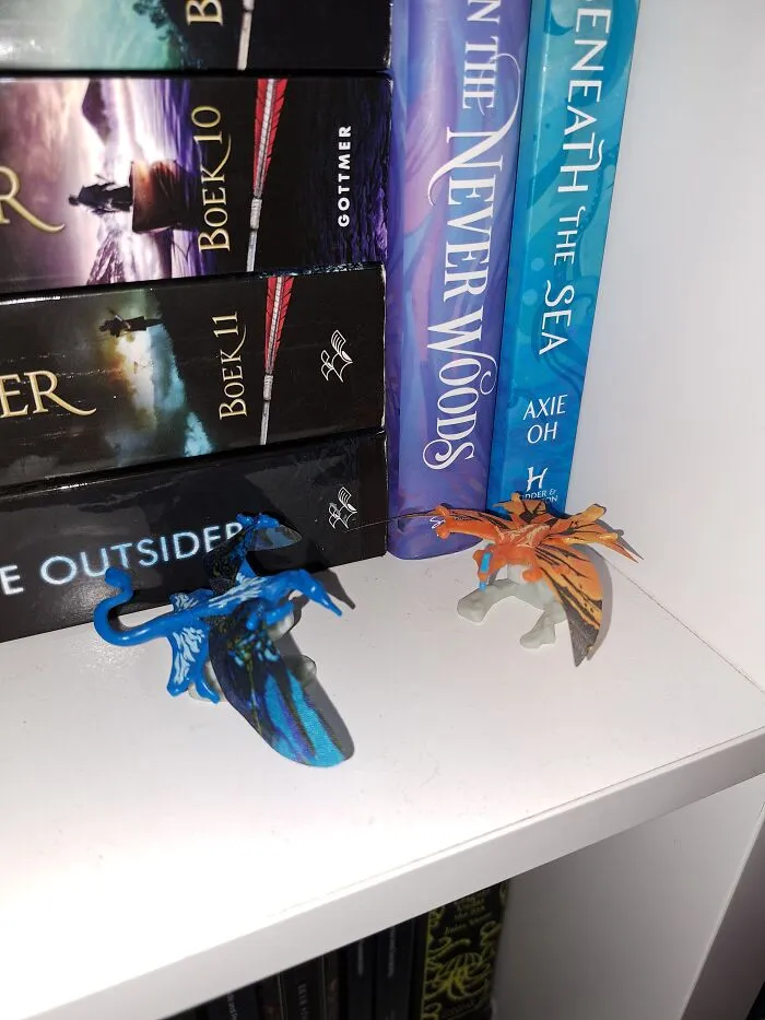 I Have A Toruk And Jake's Ikran Toy From Kinder Surprise Eggs