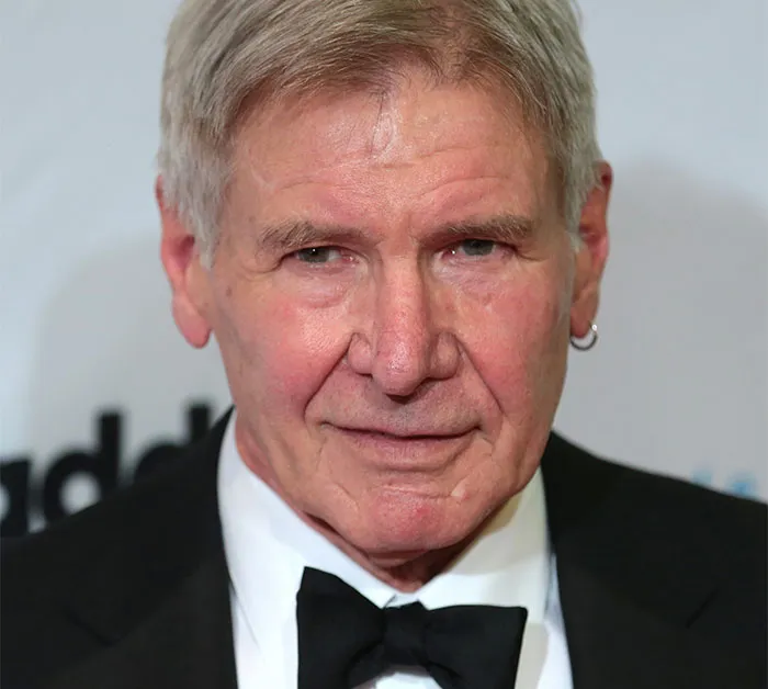 50 Celebrities That Lived Up To Their Reputation Or Failed Miserably, As Per Waiters