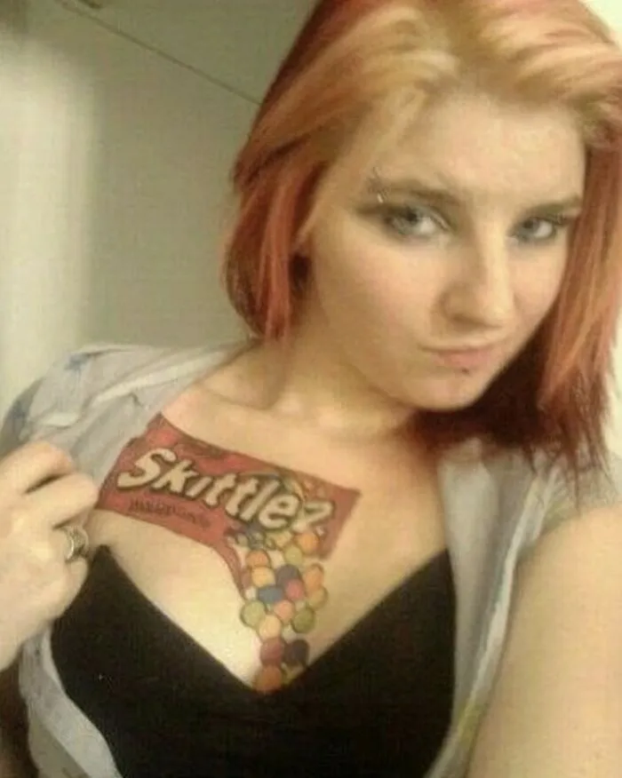 30 Personas que no se dan cuenta de lo horribles que son sus tatuajes (nuevas imágenes)