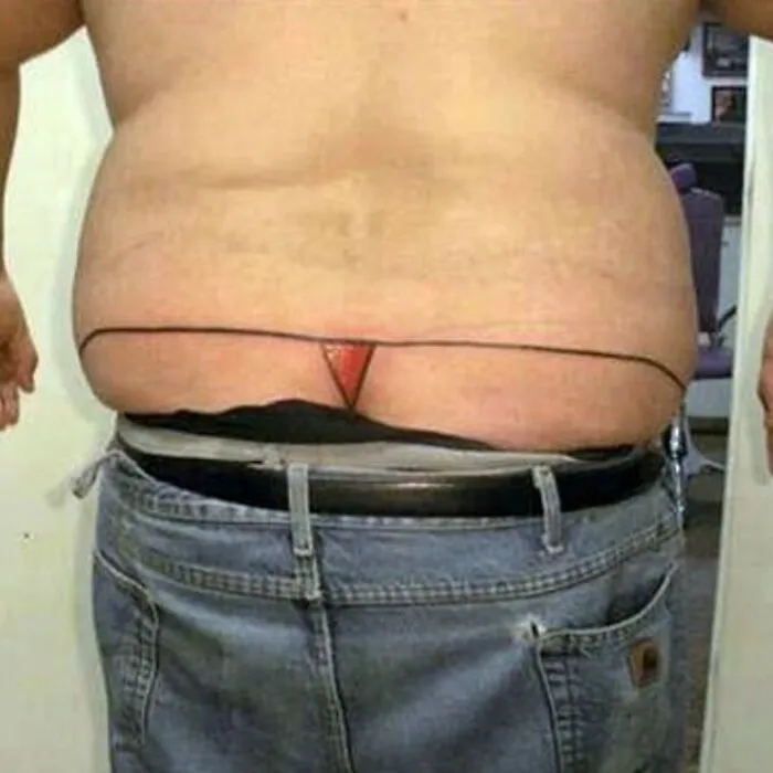 30 Personas que no se dan cuenta de lo horribles que son sus tatuajes (nuevas imágenes)
